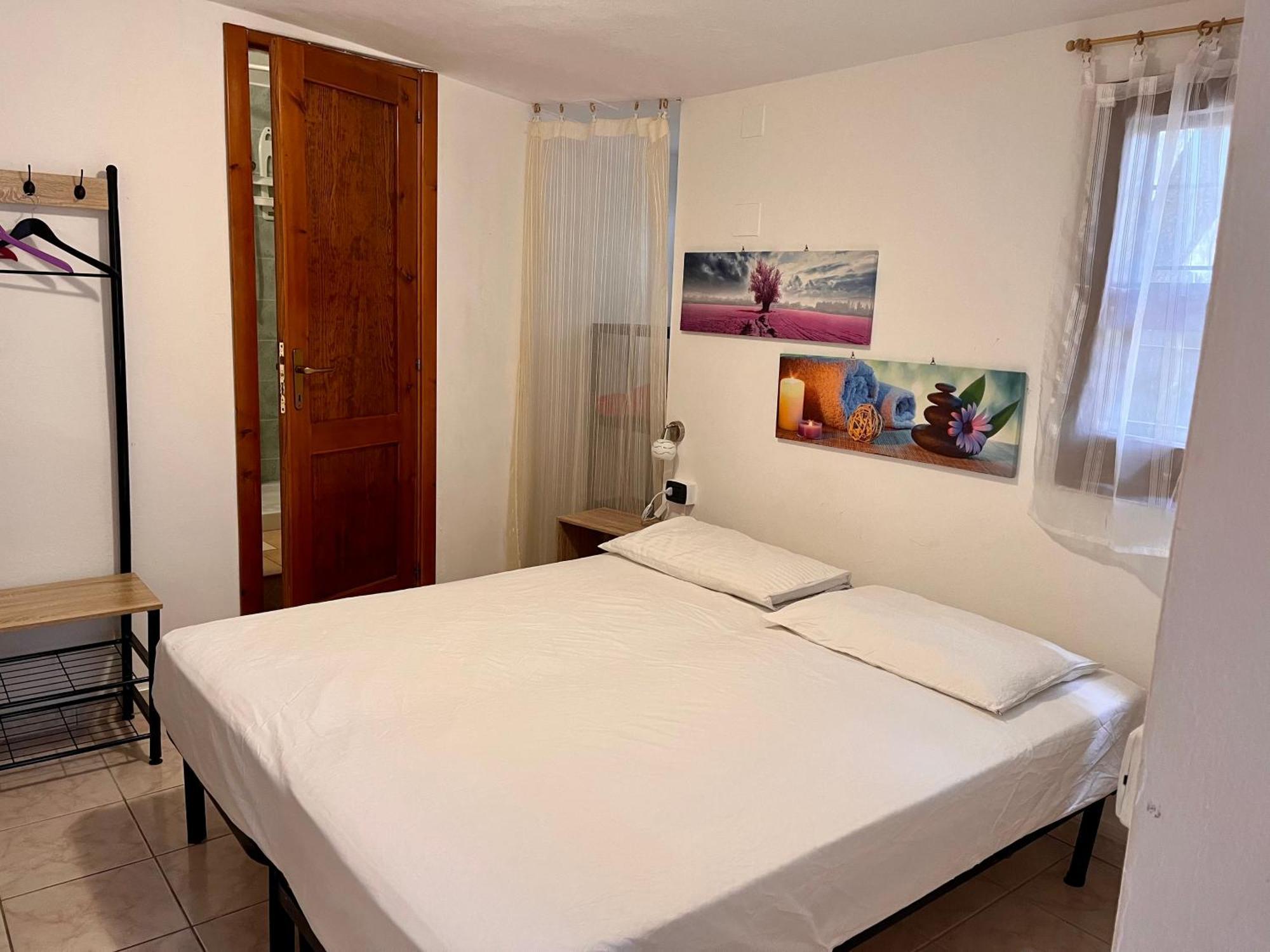 Rustico Porto Pino 30 Mt Dalla Spiaggia Luaran gambar