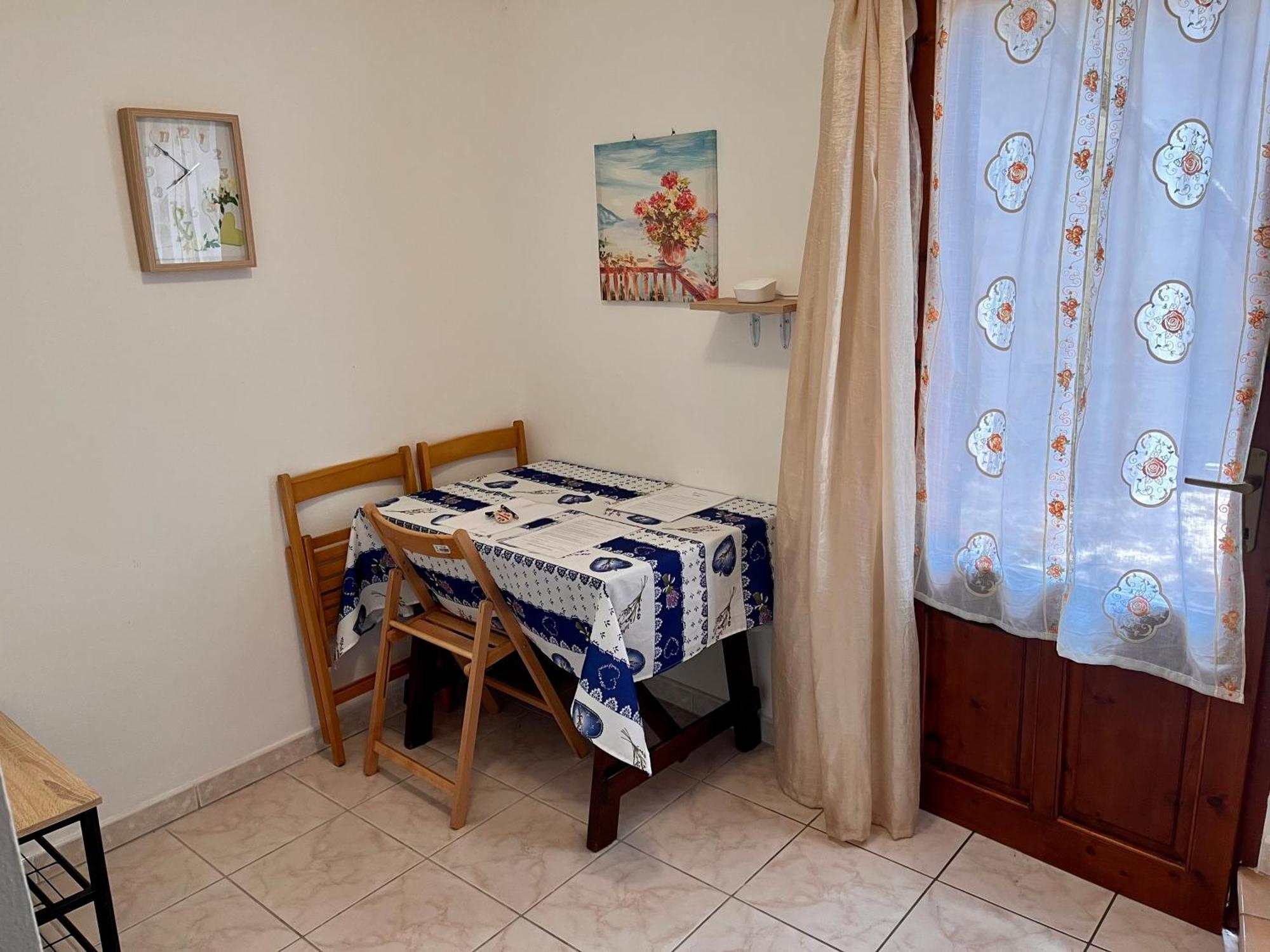Rustico Porto Pino 30 Mt Dalla Spiaggia Luaran gambar